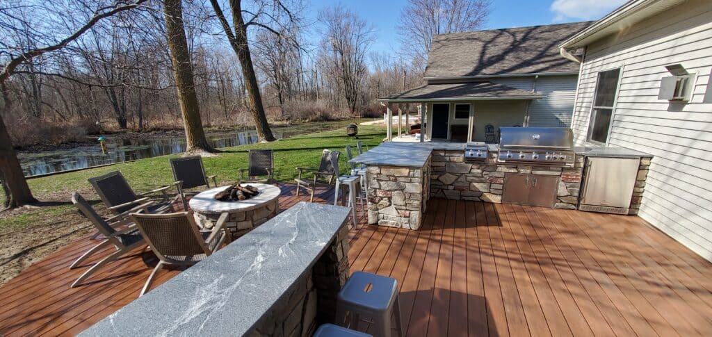 Luxury deck ideas - Deck Builder in Greater Gand Rapids Area