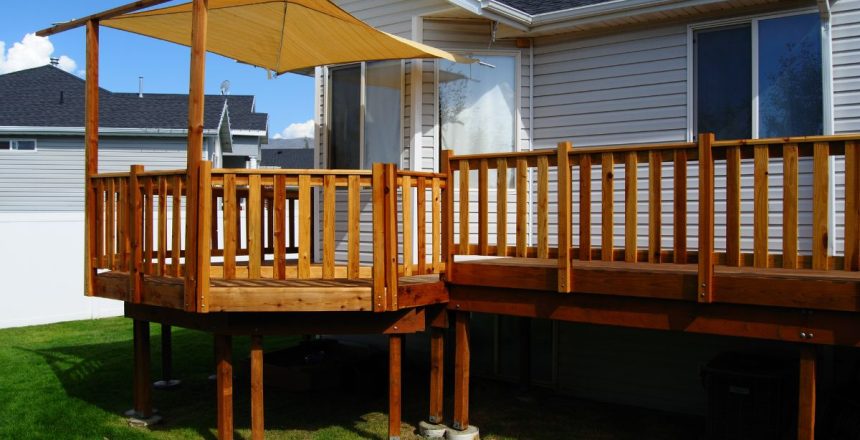 One of the types of deck upgrades is the umbrella, in this case a sail umbrella that comes over the top of the table instead of through a center hole.